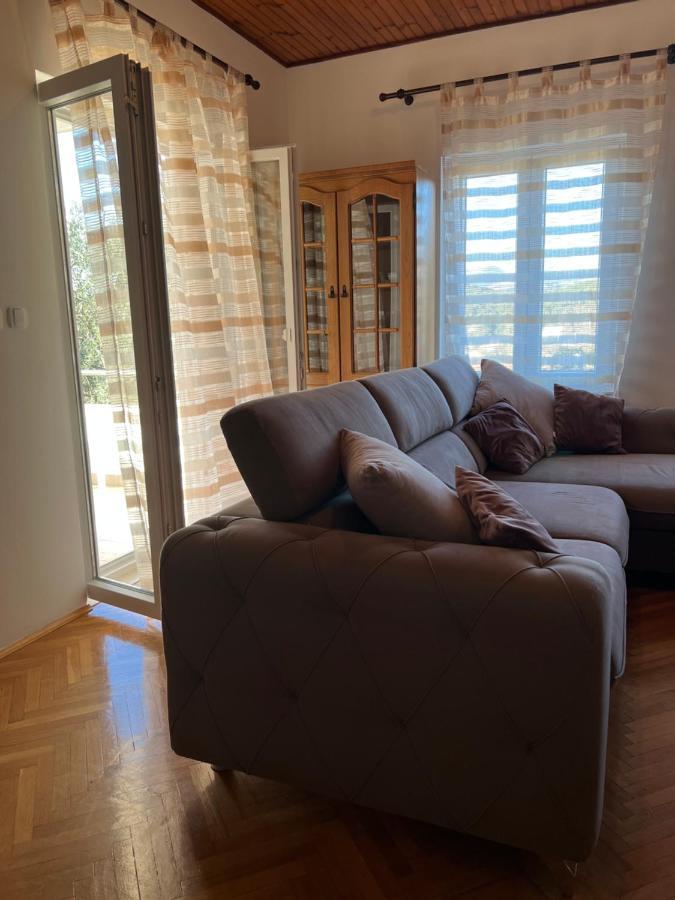 Apartmani Luka Zrnovo المظهر الخارجي الصورة